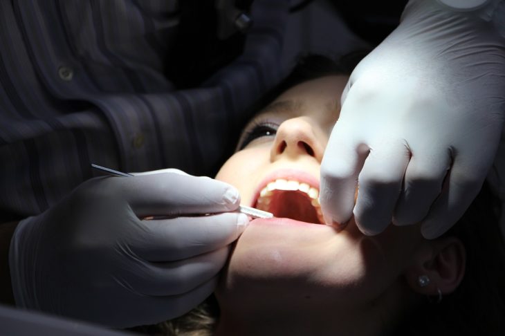 Улыбка без страха: как преодолеть страх перед стоматологическим креслом