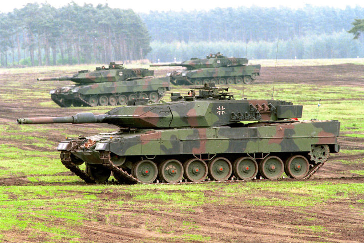 Дания и Нидерланды поставят Киеву 14 танков до конца лета